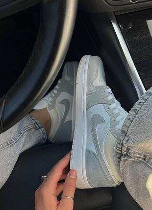 Air jordan low paris premium 2