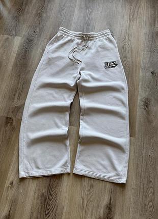 Спортивні штани nike baggy club широкие
