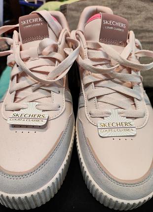 Кросівки жіночі від skechers