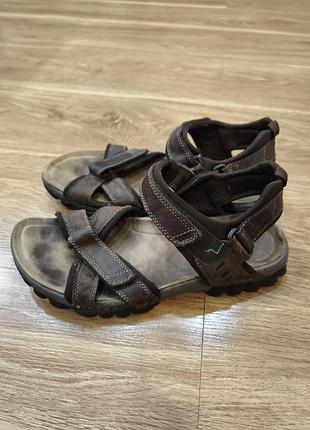 Шкіряні сандалі від clarks 4