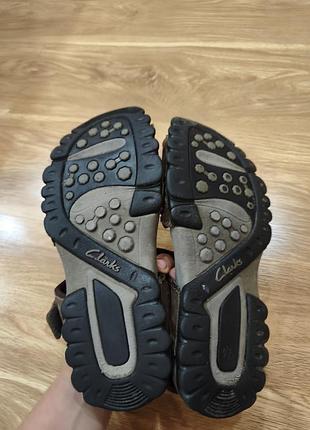 Шкіряні сандалі від clarks 5
