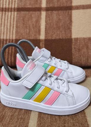 Детские кроссовки adidas
