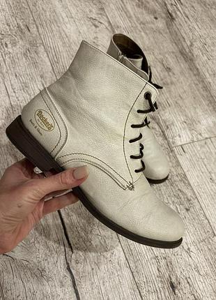 Шкіряні жіночі черевики dockers by gerli оригінал розмір 38 білі демісезонні