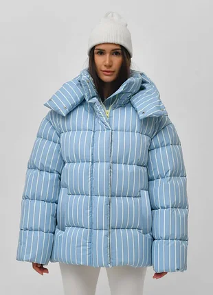 Зимовий пуховик oversize у смужку блакитний | 100679