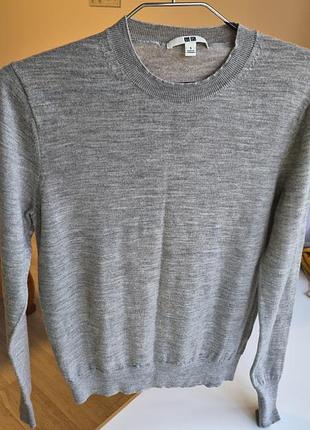 Светр жіночий uniqlo сірий вовна s