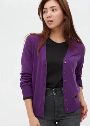 Жіночий кардиган на гудзиках uniqlo склад вовна фіолетового кольору розмір s/44