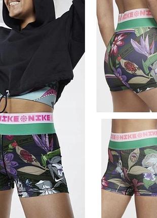 Спортивні шорти nike w np icnclsh prt 3" short із колекції icon clash у яскравому квітковому принті.
