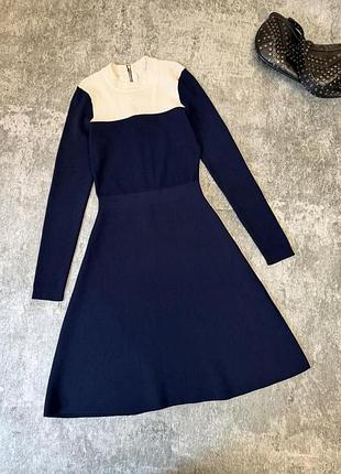 Синее трикотажное платье sandro paris