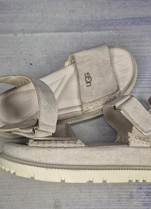 Босоножки сандалии ugg