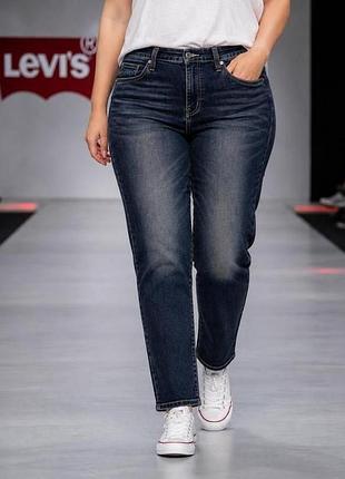 Женские джинсы levi’s синего цвета – идеальное состояние, эластичный деним