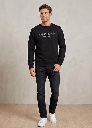 Класичний чоловічий чорний світшот tommy hilfiger у lрозмірі