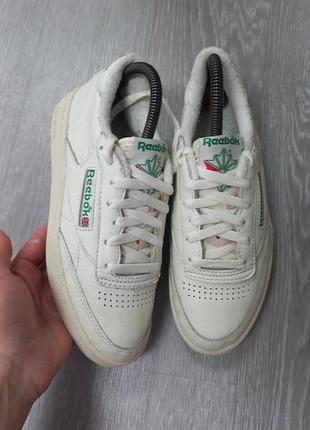 Шкіряні жіночі кросівки reebok