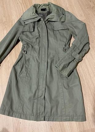 Куртка h&m цікавої моделі з капішоном