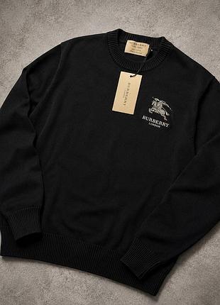 Чорний светр від бренду burberry
