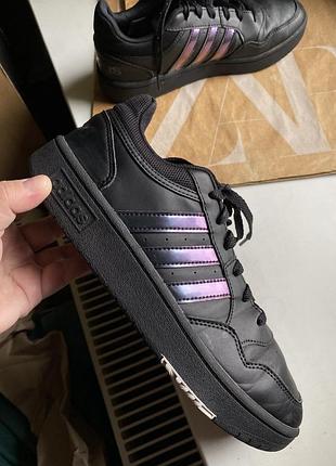 Кроссовки adidas 39,5 размер