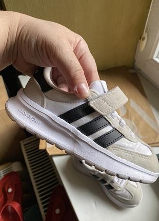 Кроссовки adidas 28,5 размер