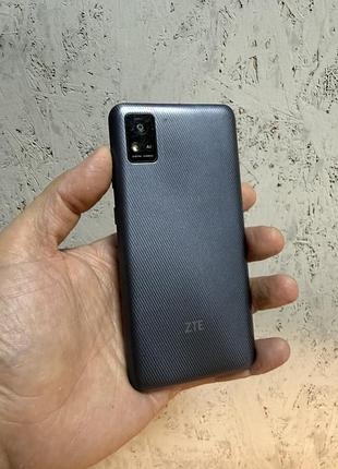 Смартфон zte a31 на запчастини