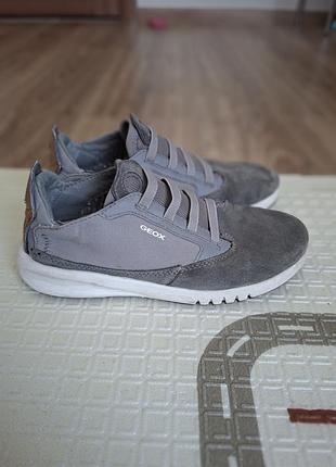 Дитячі кросівки geox aeranter