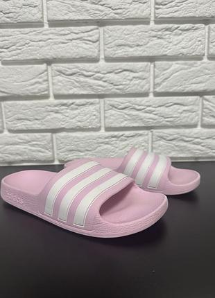 Шльопанці тапки adidas 34 розмір