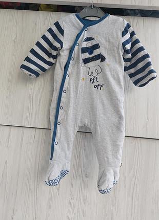 Дуже теплий чоловічок mothercare для хлопчика 3-6м