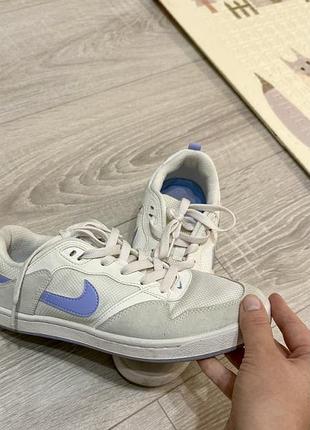 Кросівки жіночі nike sb alleyoop молочно-сірі з лавандовими акцентами, розмір 39, довжина устілки 24,5 см