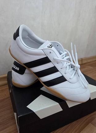 Продам оригінальні жіночі кеди adidas — нові з біркою кросівки адідас