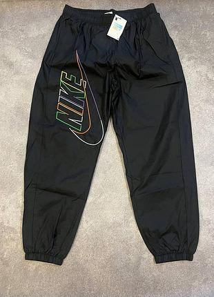 Нейлоновые брюки nike club woven pants