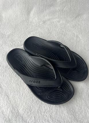 Вьетнамки фирмы crocs размер m4 w6 (наш 36) по стельке от края до края 24 см (на ногу 23 см)