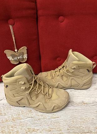 Кожаные фирменные ботинки lowa gore-tex 42р.