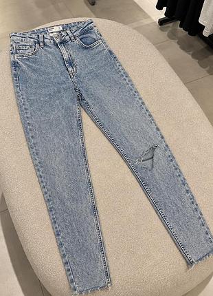 Джинси denim жіночі фірмові базові штани варені виважені тай дай блакитні сині бренд бершка стрейчеві bershka eur 34 розмір дешево