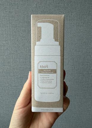 Пінка для вмивання dear, klairs rich moist foaming cleanser — гіпоалергенний засіб для делікатного очищення, для сухої, зневодненої та чутливої шкіри