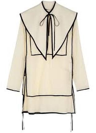 Коротка сукня жіноча tory burch без комірця, молочна