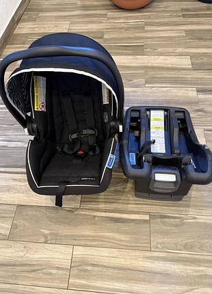 Автокрісло graco з підставкою