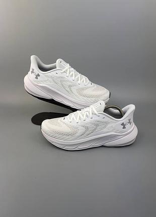 Чоловічі бігові кросівки under armour charged turbulence 3 white