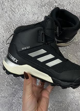 Зимові ботики adidas terrex 34 розмір з утеплювачем дитячі зимові черевички