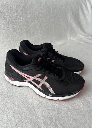 Кросівки фірми asics 39 розміру за устілкою 24,5 см