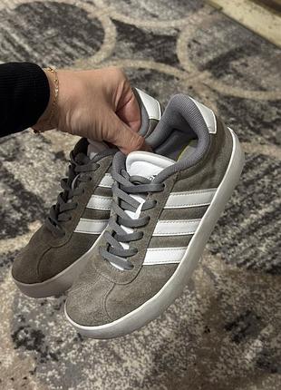 Кросівки adidas vi court 34р устілка 22см