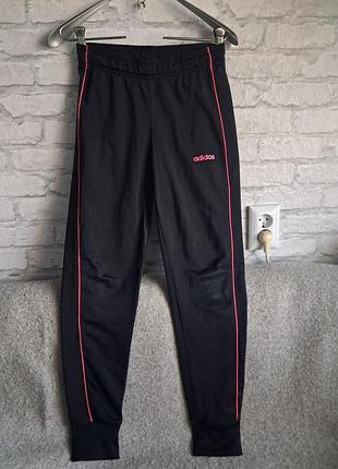 Спортивні штани джогери adidas (оригінал) — розмір 164 (13-14 років / xs-s)