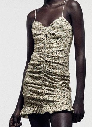 Стильна міні сукня від zara, xs