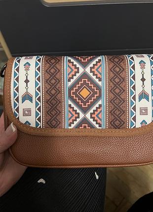 Сумка жіноча з вишивкою  та гаманець для карток, коричнева