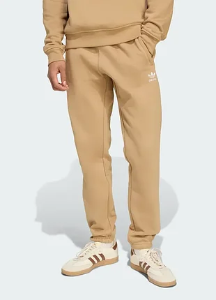 Новые мужские теплые брюки джоггеры adidas trefoil essentials originals  zinals in3614