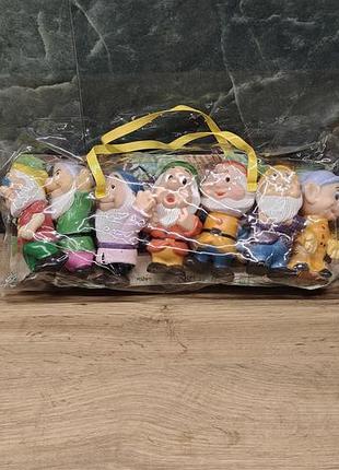 Колекціонування disney набір гумових іграшок-пискавок сім гномів