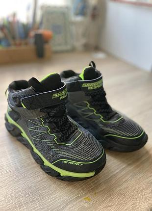 Кросівки дитячі skechers осінні чорно-салатові