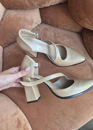 Туфлі жіночі holiday shoes бежеві