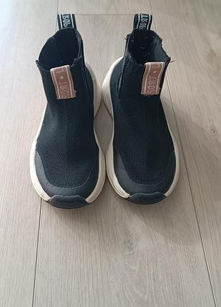Кросівки для дівчинки zara чорні, розмір 30, устілка 19 см