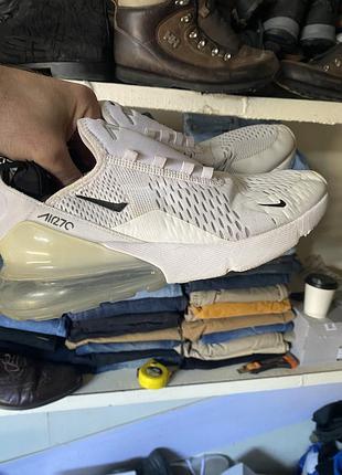 Чоловічі оригінальні кросівки nike air max 270 у білому кольорі