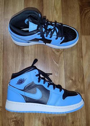 Кроссовки nike jordan р.38-39