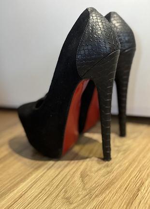 Туфлі в стилі louboutin р.37
