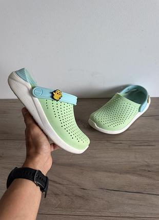 Босоніжки крокси crocs оригінал