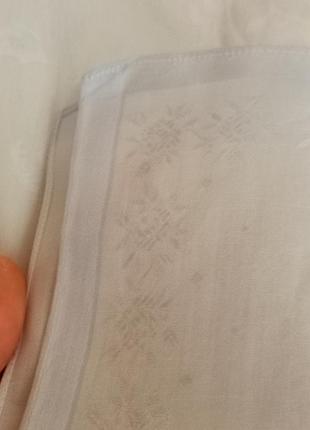 Носова хустинка вінтаж з ніжним квітковим  орнаментом